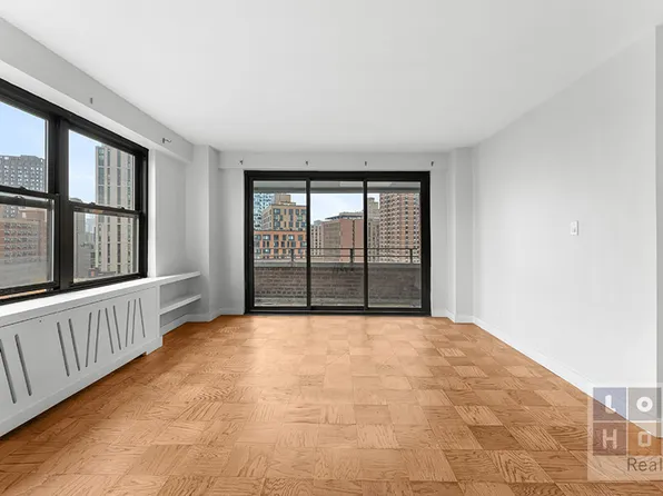 212 East Broadway image 4 of 31