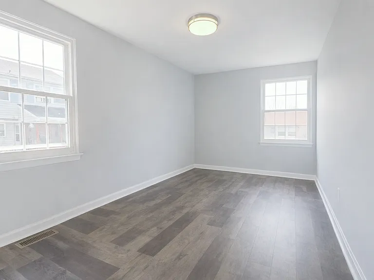 4 Aldeburgh Ct — Photo 24