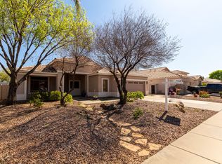 877 S Ash St, Gilbert, AZ 85233