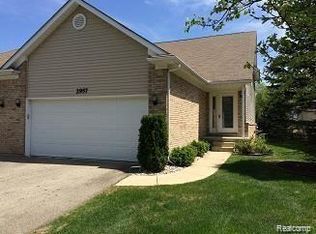 2957 Silent Woods, Commerce Township, MI 48382