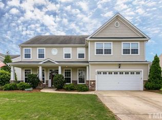 608 Arbor Crest Rd, Holly Springs, NC 27540