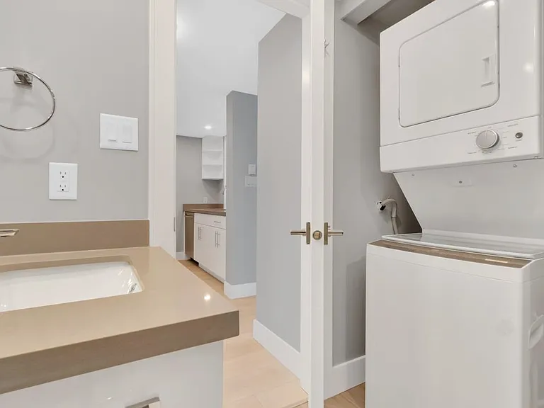 438 Seymour St #2503 — Photo 21
