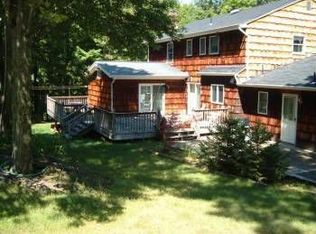 2 Sioux Ln, Ringwood, NJ 07456