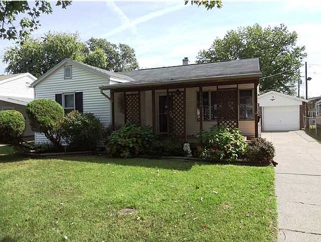 1st image of 1516 S Saint James Blvd