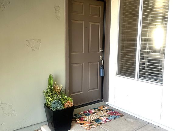 2nd image of 1825 W RAY Road W #1054