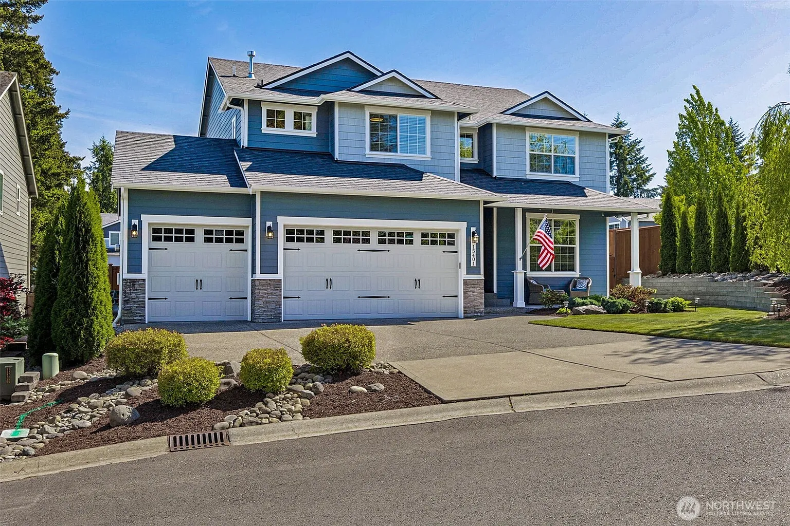 15401 Prairie Wind Court SE photo 1