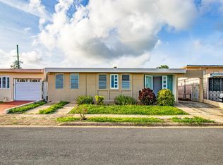 23 Urb Villa Blanca Jade St, Caguas, PR 00725
