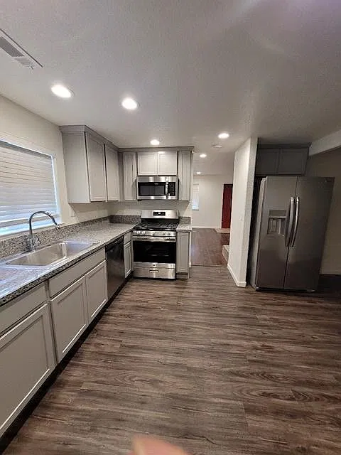 3 bed, 2.5 bath, 1440 sqft, $2,650 — Photo 3
