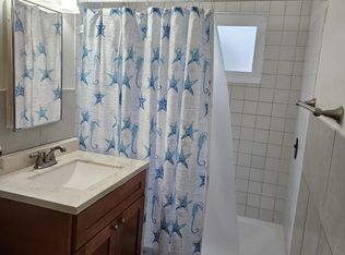 618 Ximeno Ave APT B, Long Beach, CA 90814