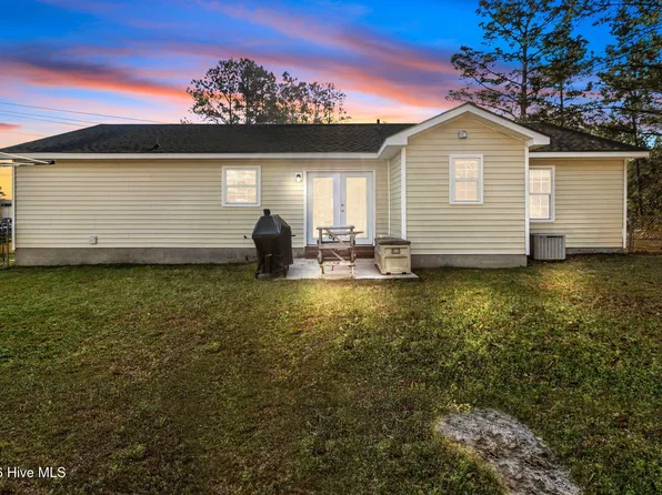 434 Oregon Trail, Hubert, NC 28539