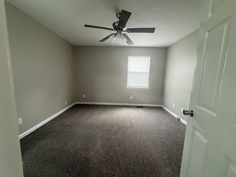 910 Georgia Cir NW — Photo 7