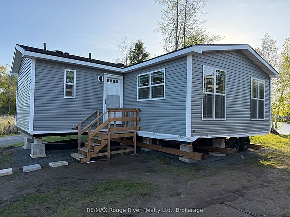 3rd image of 160 Terrace Rd