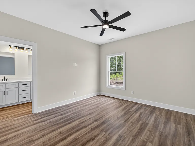 106 Lee Dr — Photo 17