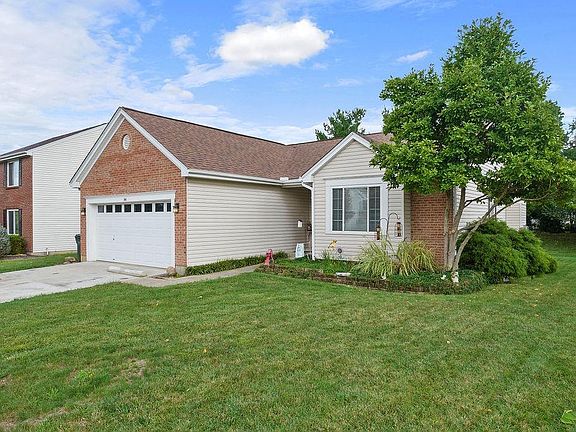 4th image of 84 Belmont Ct