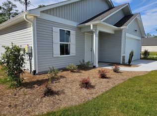 99 Cougar Rd, Southport, NC 28461