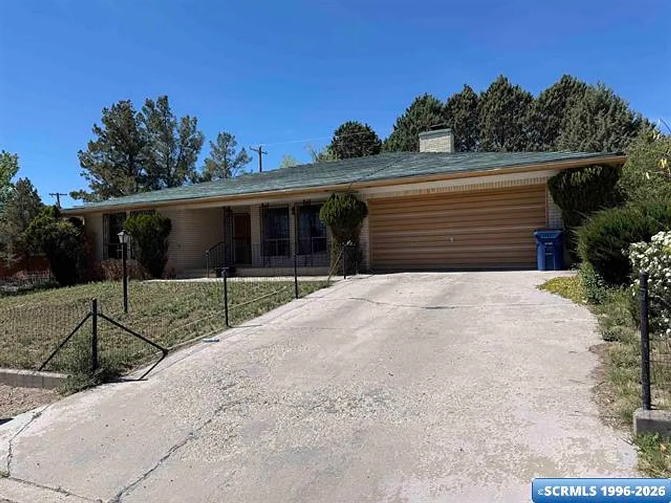 3309 N Mann Dr