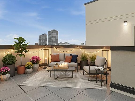 5th image of 16913 90th Ave #4G