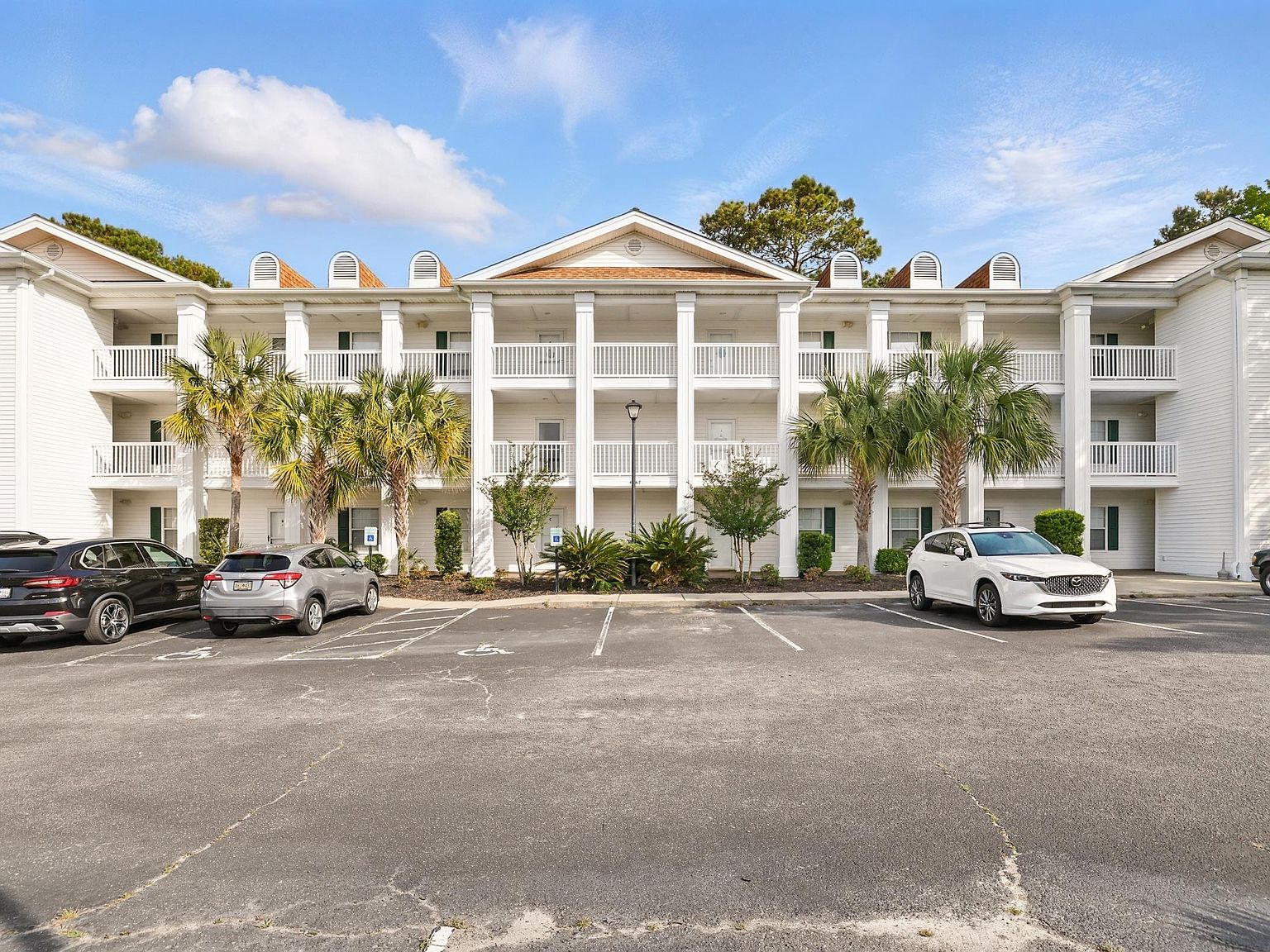 4567 Eastport Blvd. #3P