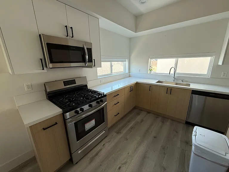 222 N Coronado St #222 — Photo 31