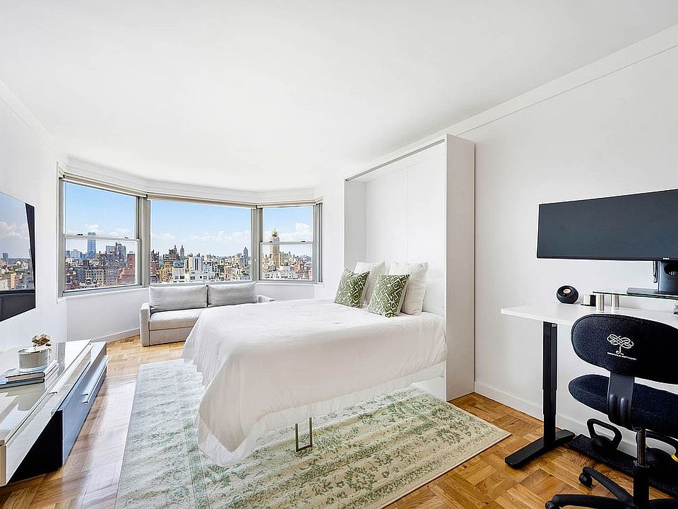1st image of 300 E 74th St APT 26D