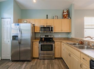 3630 Pine Oak Cir APT 101, Fort Myers, FL 33916