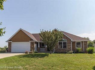 923 N 3rd Ave, Winterset, IA 50273