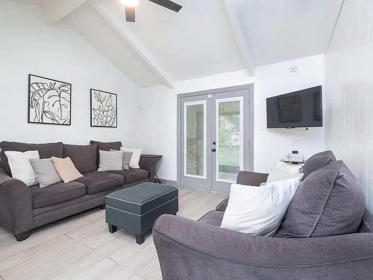2155 Twinbrooke Dr — Photo 7