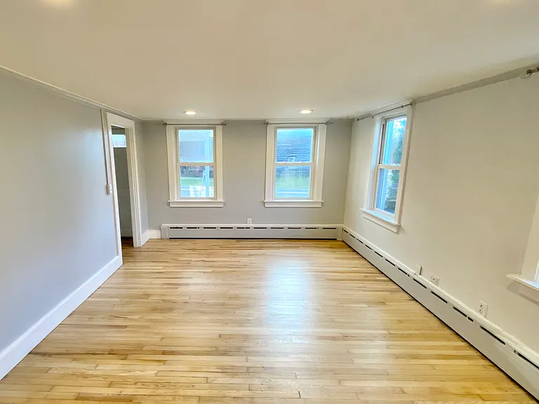 Living room unfurnished