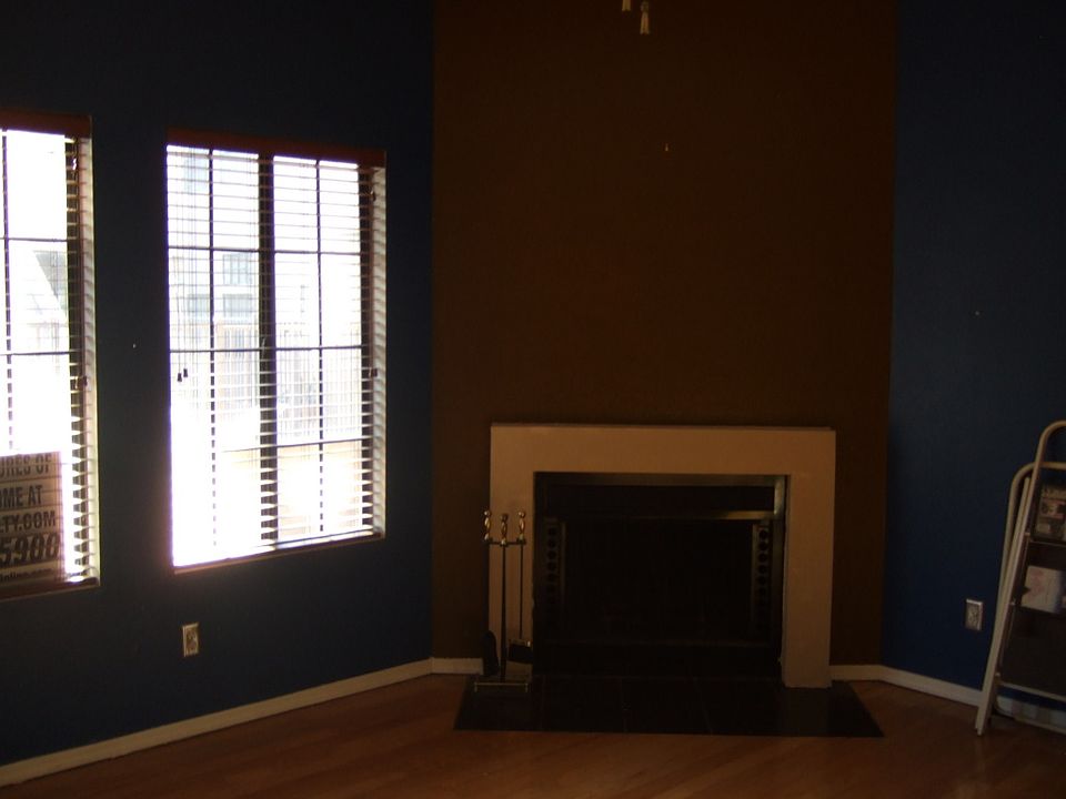 2nd image of 1245 W 1ST Street #112