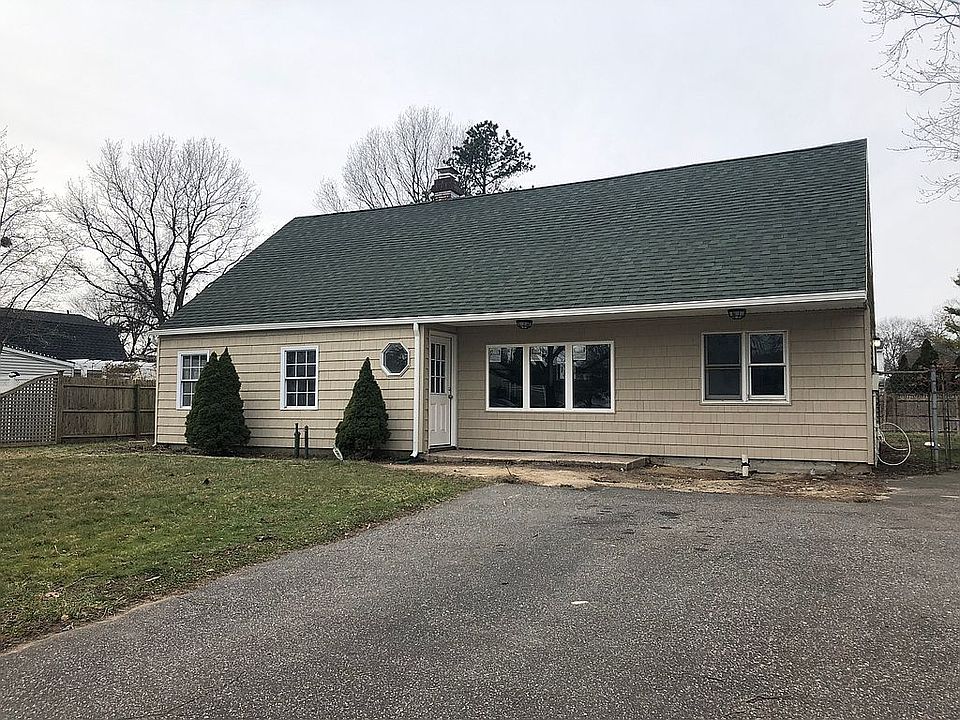 1st image of 50 Clusterpine St