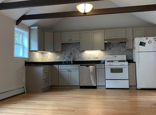 85 Harvey St APT 1, Cambridge, MA 02140