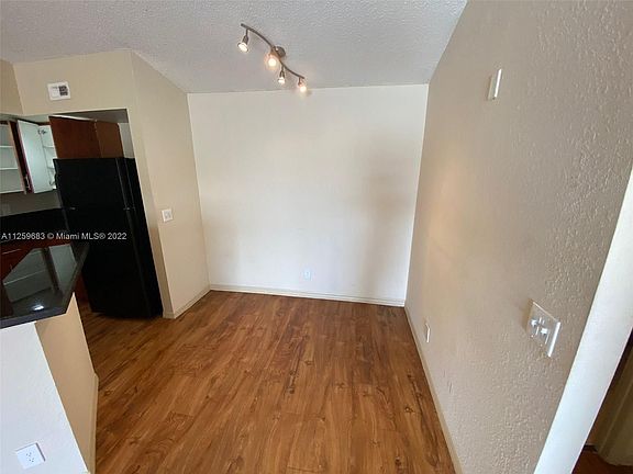 4th image of 565 Vista Isles Dr APT 2026