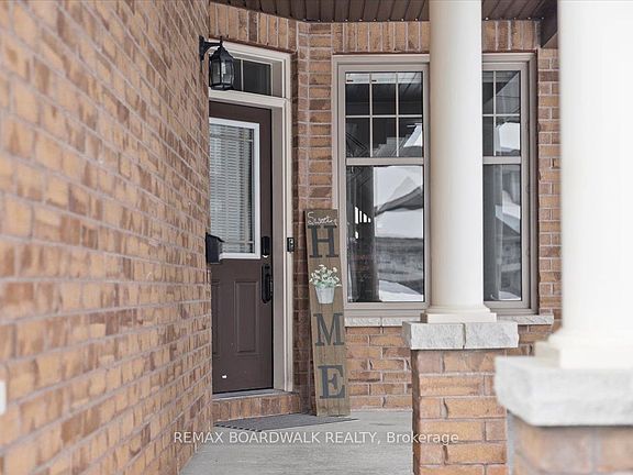 3rd image of 330 Bobolink Rdg