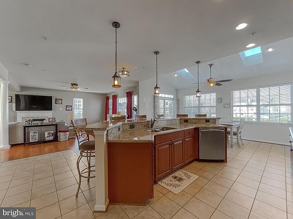 3rd image of 45575 Pleasant Mill Dr