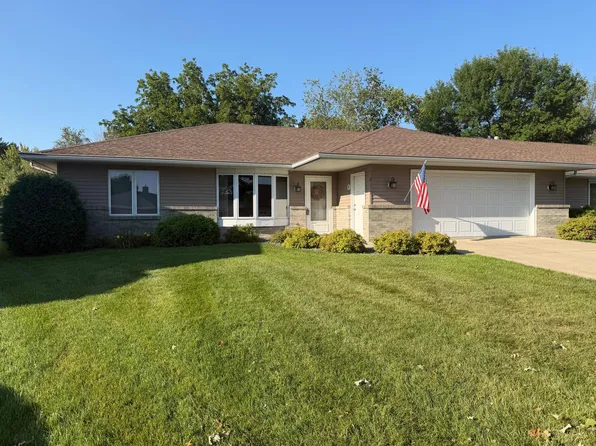 217 Green Lea Ln, Albert Lea, MN 56007