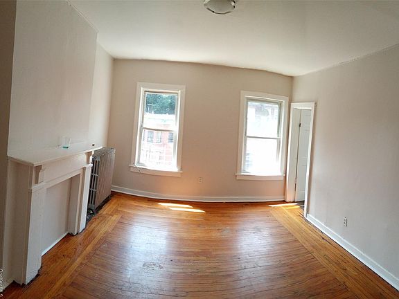 5th image of 102 Renwick Street