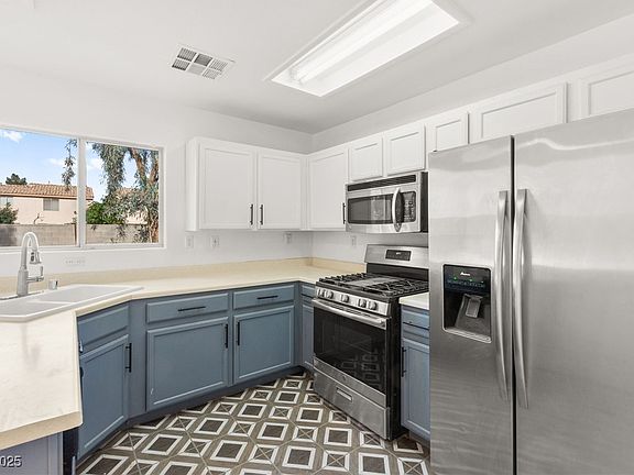 4th image of 7744 Orchard Wood Ct