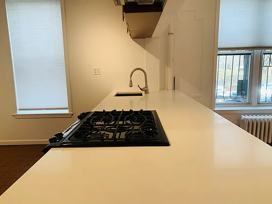 Rented by Flatiron Real Estate Advisors LLC | media 3