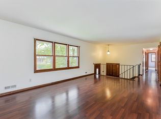 1245 Poppyseed Dr, New Brighton, MN 55112