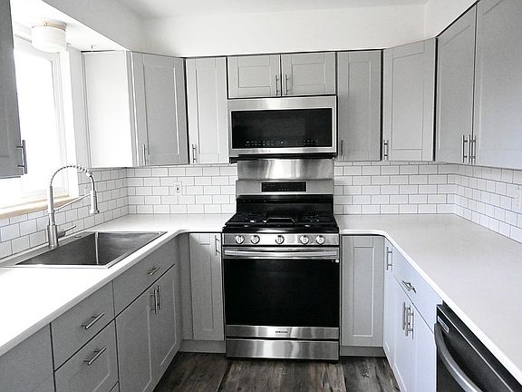 2nd image of 8 Circle Dr