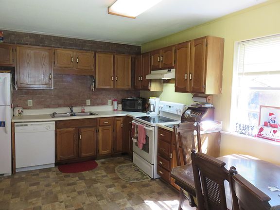 5th image of 1501 E View St