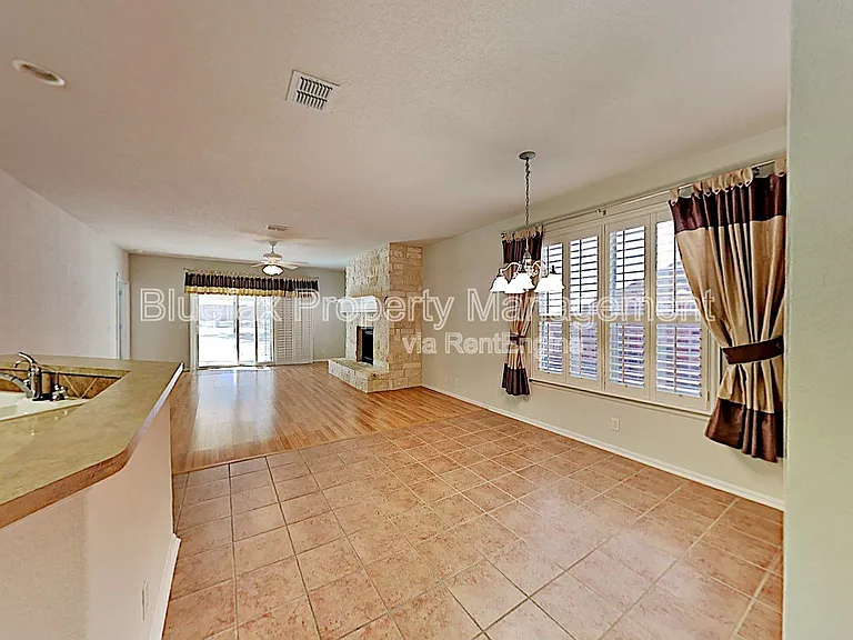 12702 Cascade Hls — Photo 3