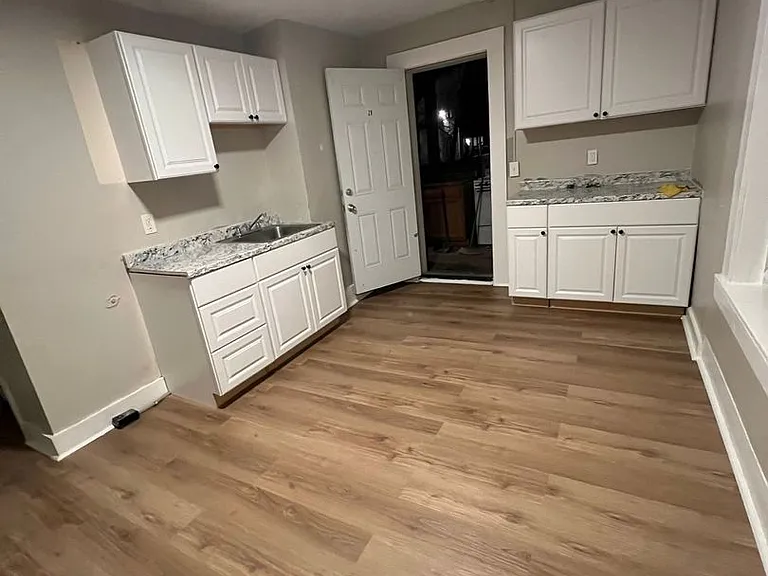 529 Union St #1L — Photo 7