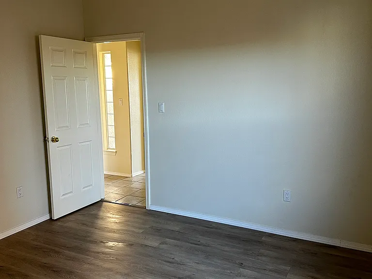 7620 Lakewood Ave NW — Photo 17