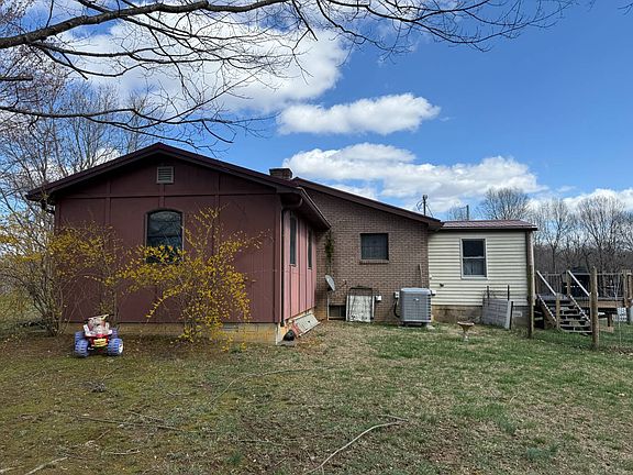 4th image of 225 Peavey Rd