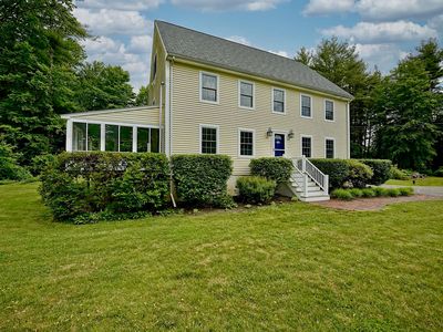 132 Winnicutt Road, Stratham, NH, 03885