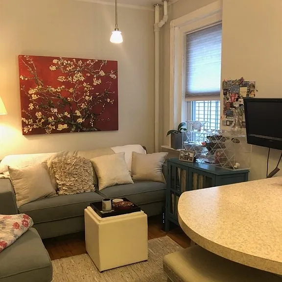 35 Queensberry St #16 — Photo 17