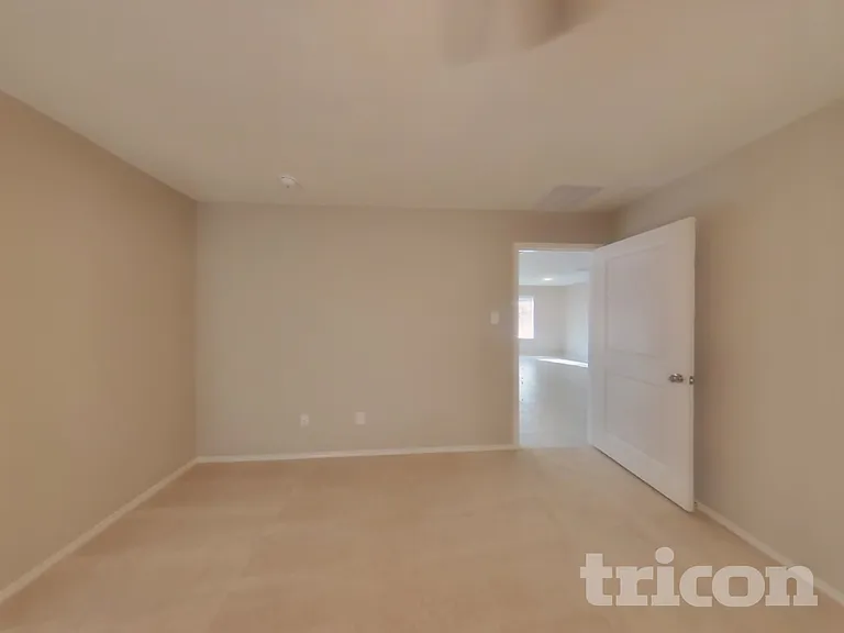 1717 Claireborne Ct — Photo 8