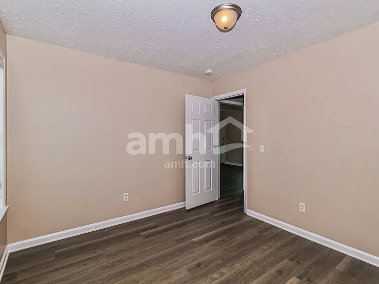 9488 NE Huckabee Ct — Photo 12