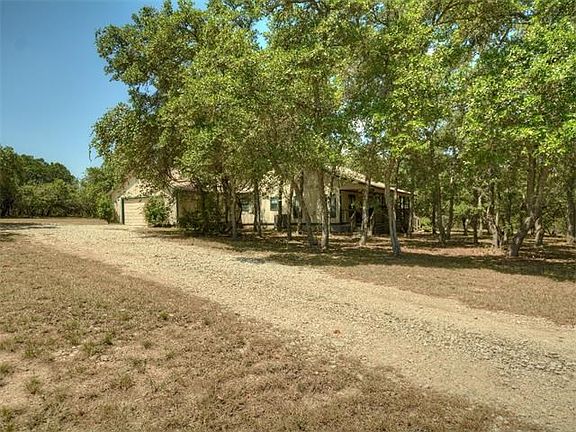 Exterior Front/Garage